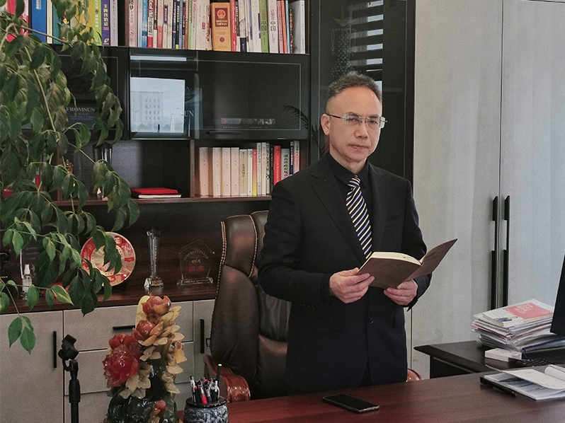 黄名勇：三十年磨一剑 从雪峰山走出的“大蒜素之王”(图1)