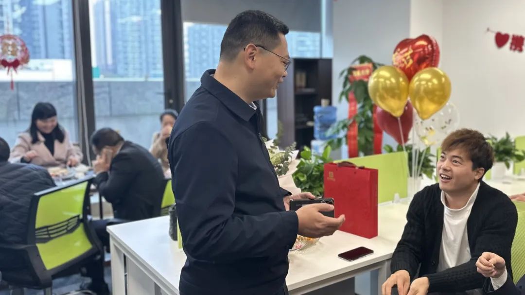 深圳市邵阳商会执行会长张邵军与会员隆红姣共同创立的深圳市福瑞兴信息咨询服务有限公司开业(图3)